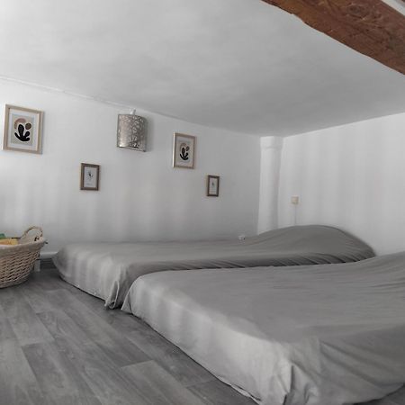 Au Pied Du Baou Apartment Saint-Chamas Екстериор снимка